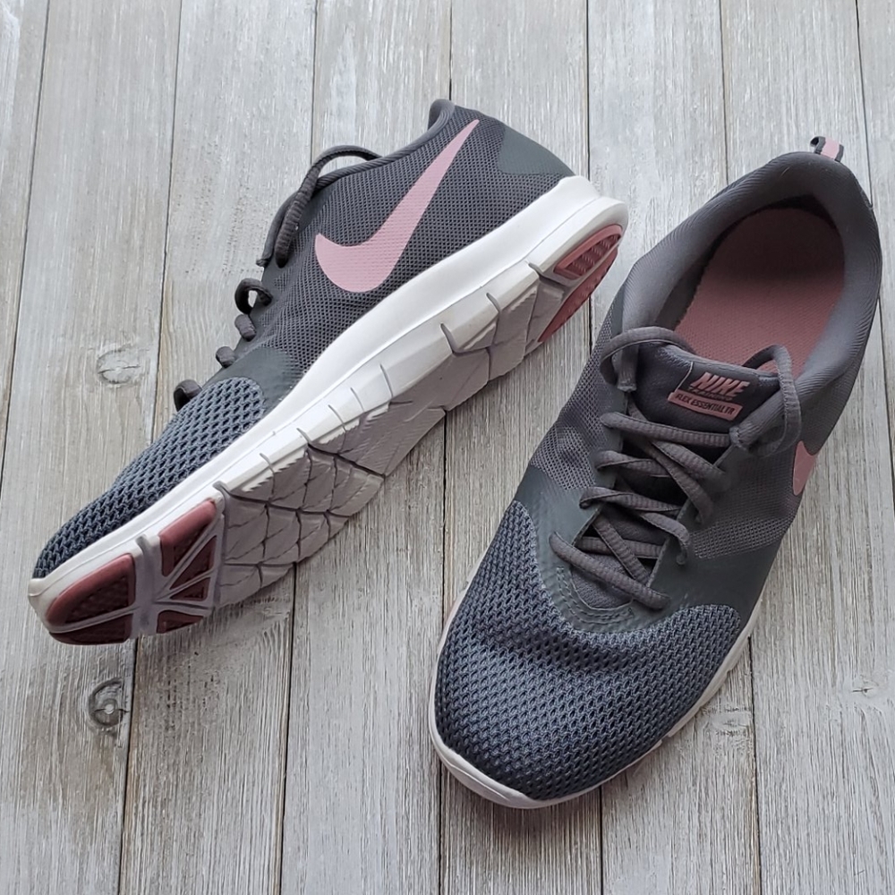 Nike Training Flex Essential TR Tennis Shoes